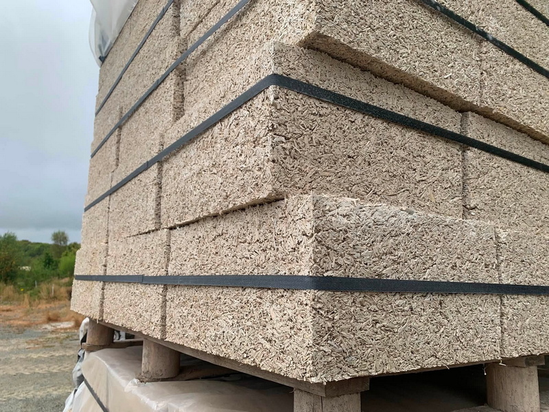 The 360mm Hemp Blocks provide high levels of thermal insulation while remaining breathable and helping regulate internal temperatures throughout the year.